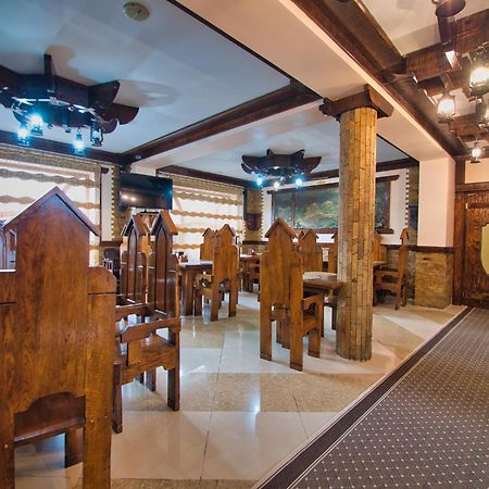 Марина Hotel บูโคเวล ภายนอก รูปภาพ