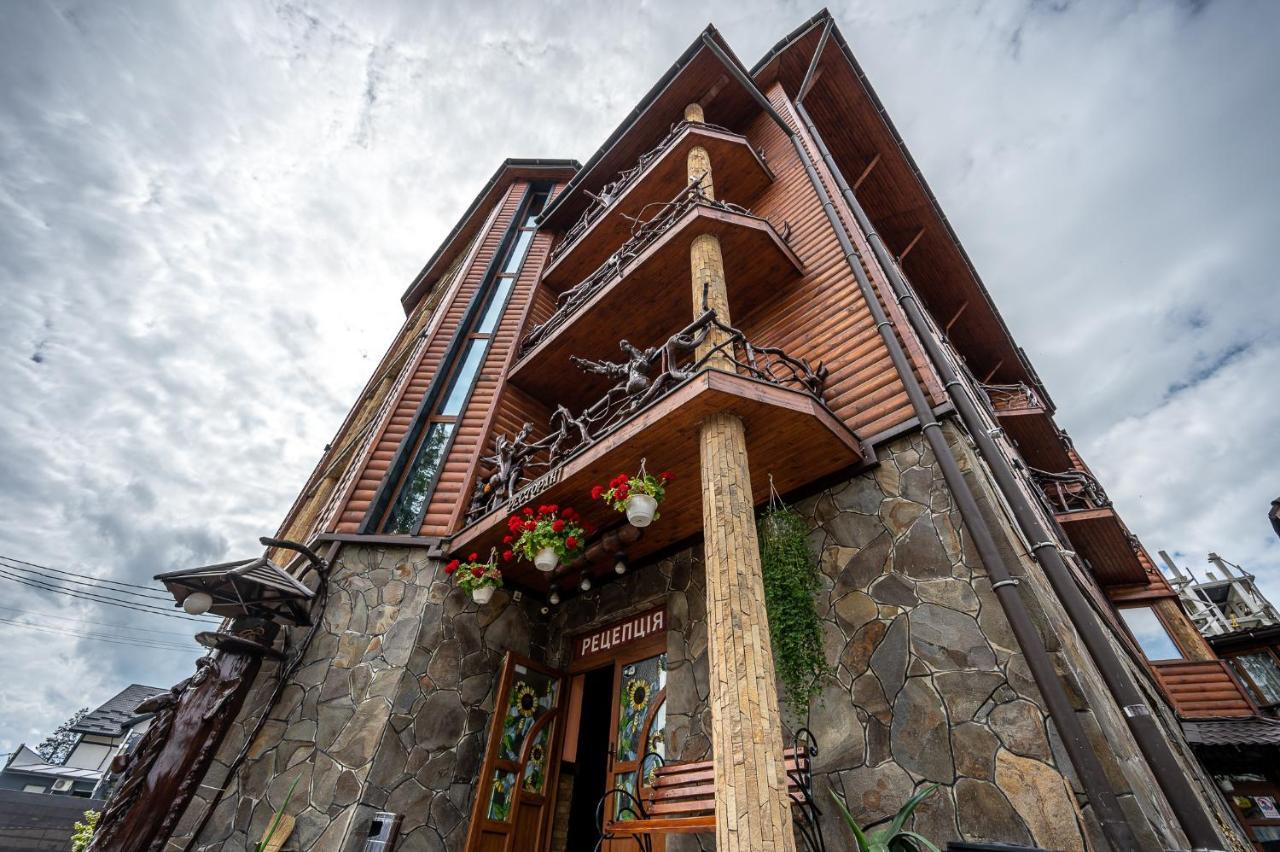 Марина Hotel บูโคเวล ภายนอก รูปภาพ