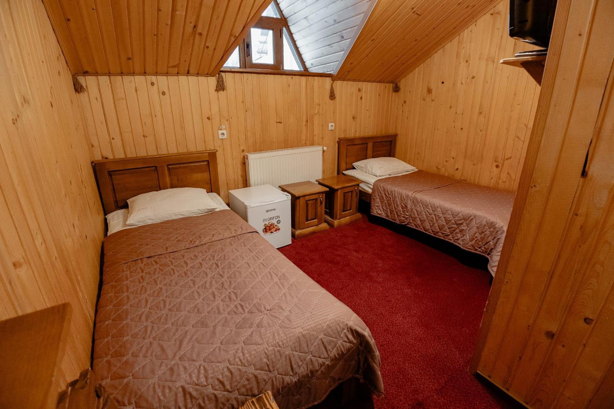 Марина Hotel บูโคเวล ภายนอก รูปภาพ