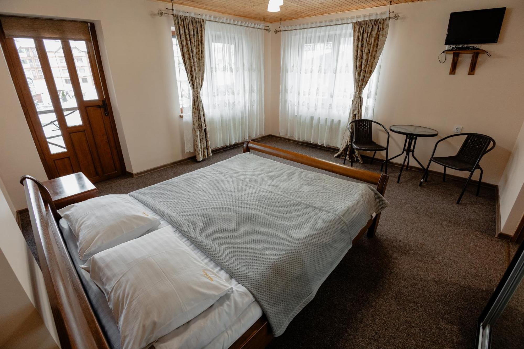 Марина Hotel บูโคเวล ภายนอก รูปภาพ