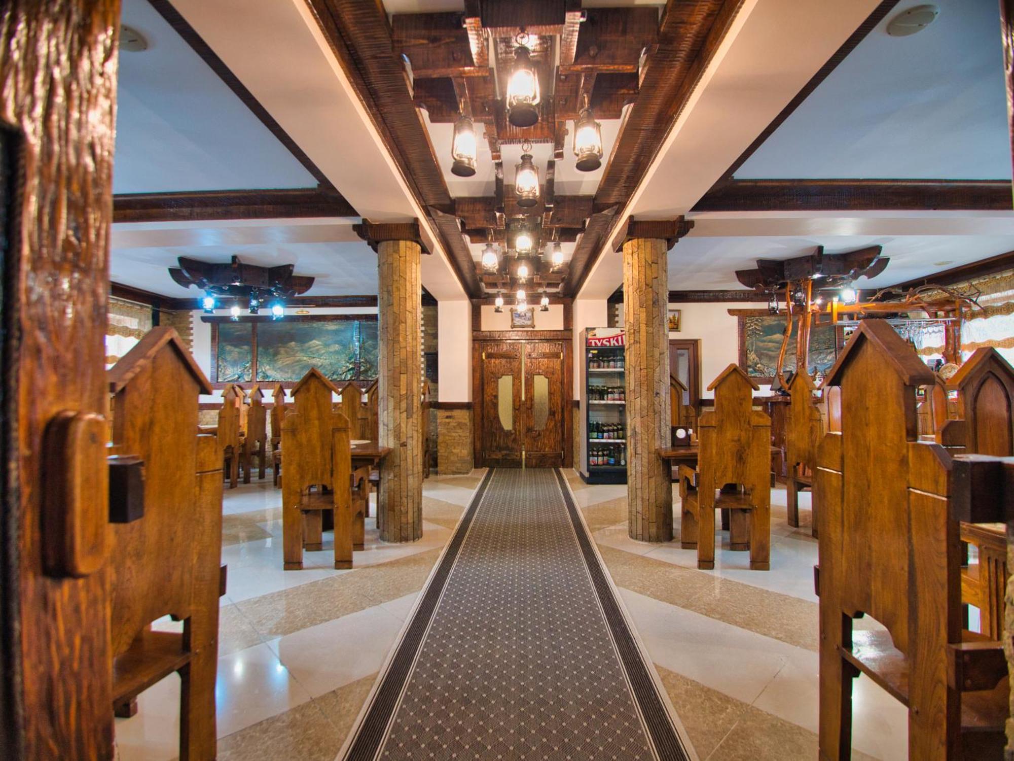 Марина Hotel บูโคเวล ภายนอก รูปภาพ