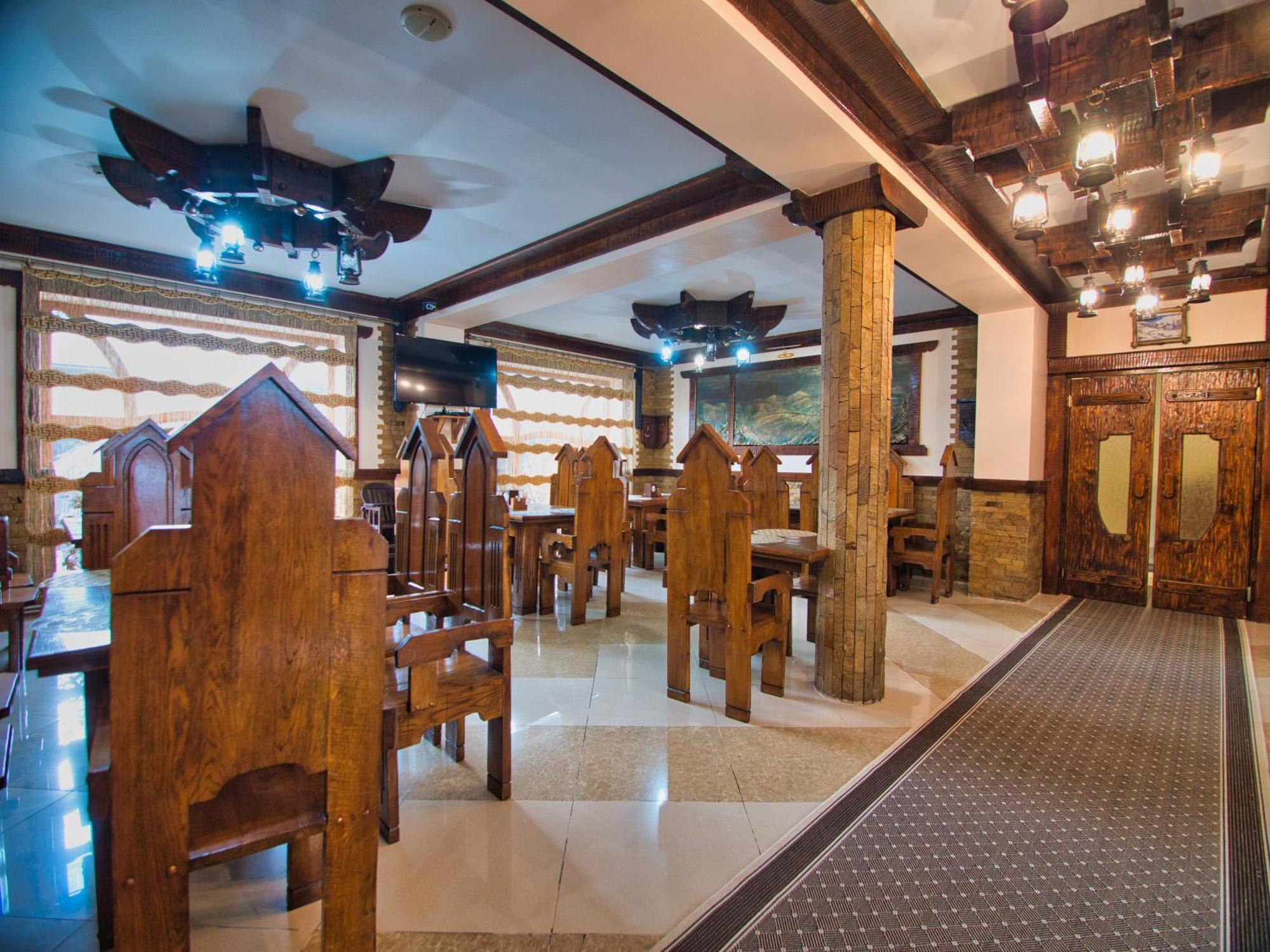 Марина Hotel บูโคเวล ภายนอก รูปภาพ
