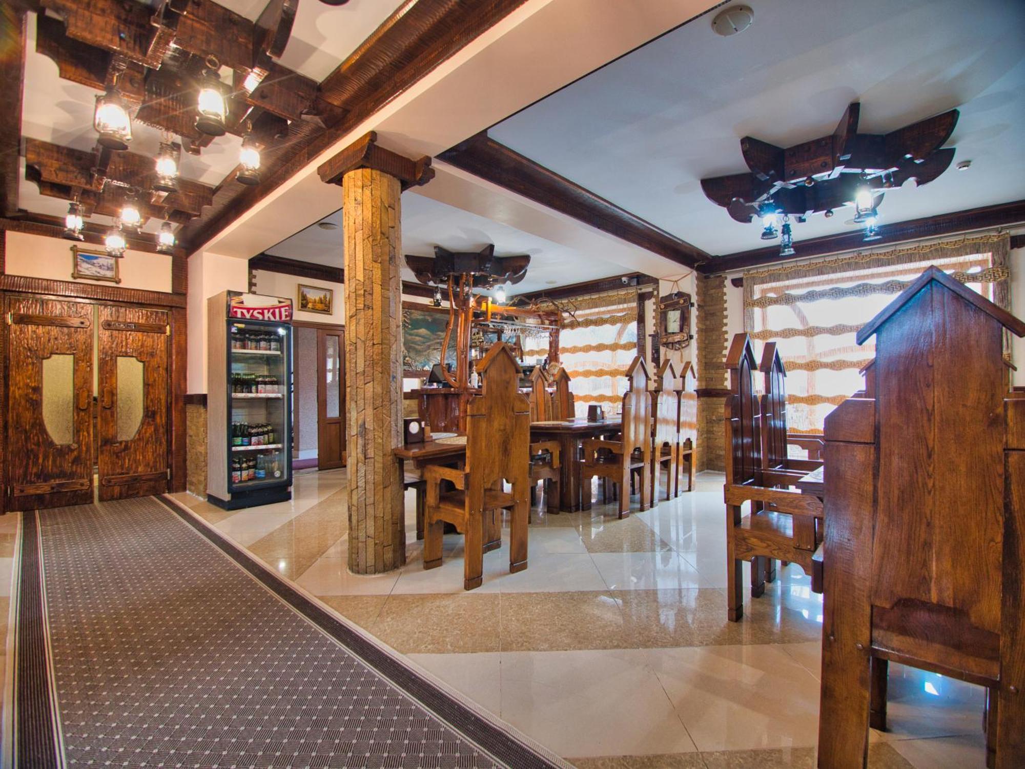 Марина Hotel บูโคเวล ภายนอก รูปภาพ